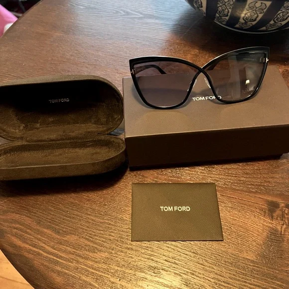 Tom Ford | Accessories | Tom Ford Cat Eye Sunglasses  display picture 1